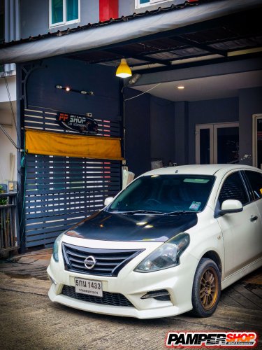 Nissan Almera หุ้มสติ๊กเกอร์เคฟล่า ฝากระโปรงหน้า Epoxy (เกรด PET ) เงาๆ