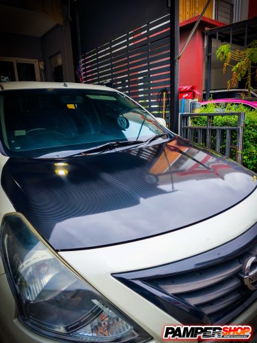 Nissan Almera หุ้มสติ๊กเกอร์เคฟล่า ฝากระโปรงหน้า Epoxy (เกรด PET ) เงาๆ