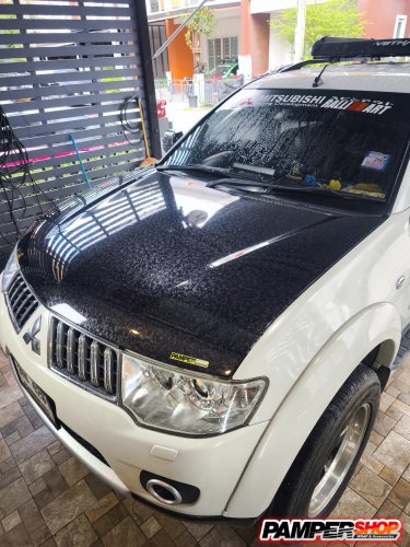 Pajero Sport หุ้มสติ๊กเกอร์เคฟล่า ฝาหน้า ลายหินอ่อน FORGE PET